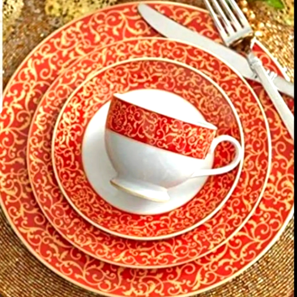 Mikasa Parchment Rouge Fine China Service for 12